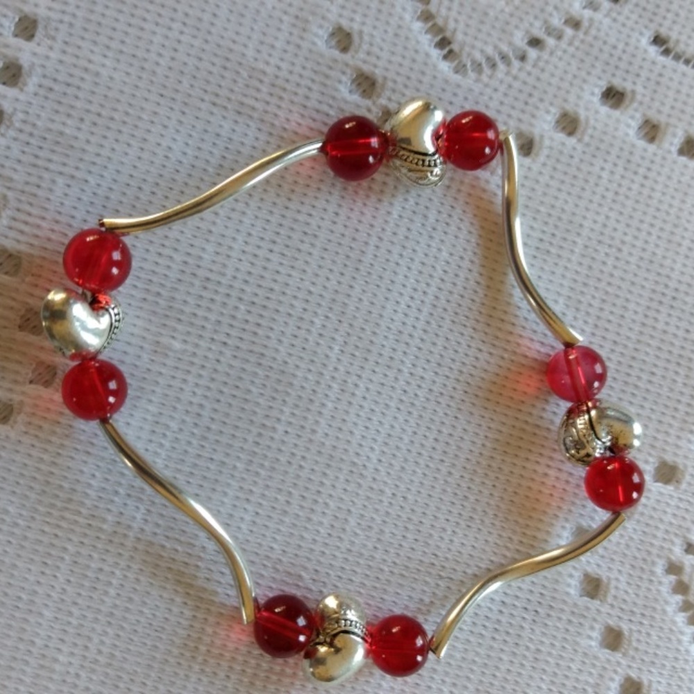 Red Heart beeded bracelet